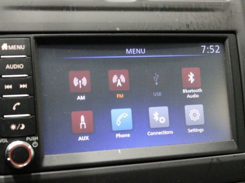 Used 2019 Nissan Versa S Plus image 32