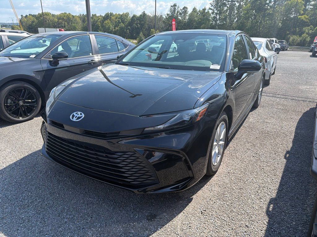 Used 2026 Toyota Camry LE FWD image 1