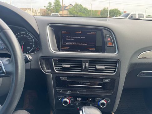 Used 2016 Audi Q5 2.0T Premium Plus w/ Technology Package image 11