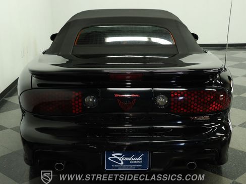 Used 2002 Pontiac Firebird Trans Am RWD image 9