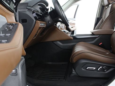 Used 2025 Acura MDX SH-AWD w/ Advance Package image 19
