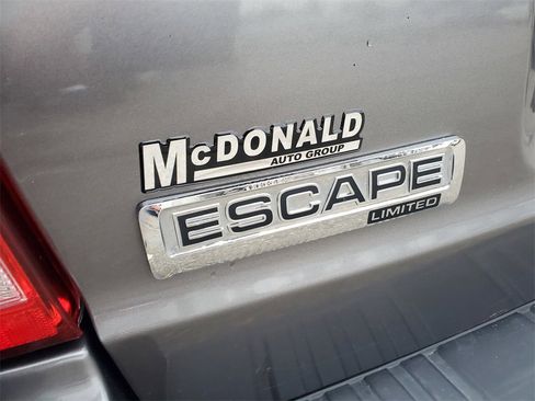 Used 2011 Ford Escape Limited w/ 302A Rapid Spec Order Code image 27