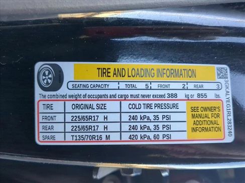 Used 2024 GMC Terrain AT4 w/ Tech Package image 27