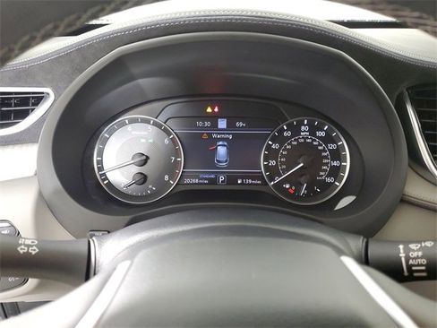 Used 2023 INFINITI QX50 Sensory image 27