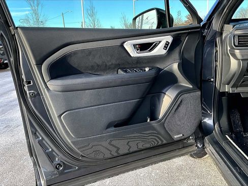 New 2025 Subaru Forester Touring image 10