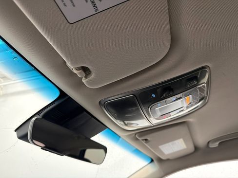 Used 2025 Genesis GV70 2.5T image 31