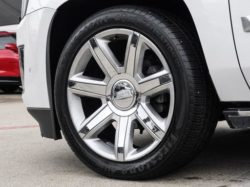 Used 2019 Cadillac Escalade ESV Premium Luxury RWD image 59