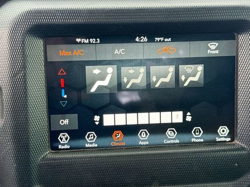 Used 2023 Jeep Gladiator Sport AWD/4WD image 14