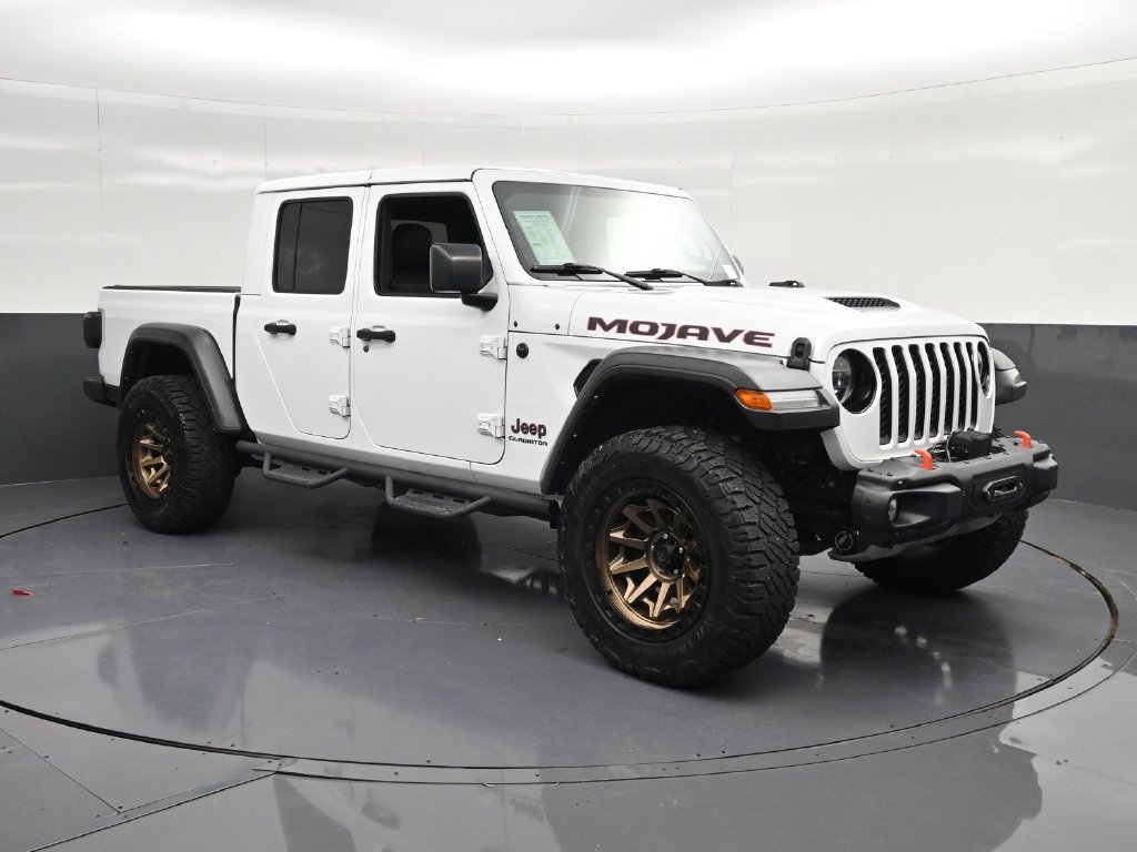 Used 2022 Jeep Gladiator Mojave w/ LED Lighting Group AWD/4WD image 5
