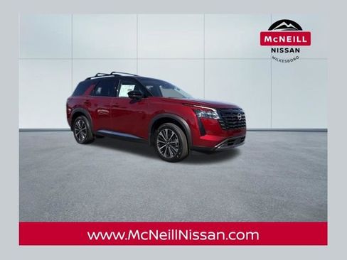 New 2026 Nissan Pathfinder Platinum AWD/4WD image 1