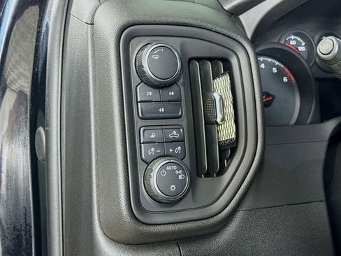 Used 2024 Chevrolet Silverado 2500 Custom w/ Custom Value Package image 12