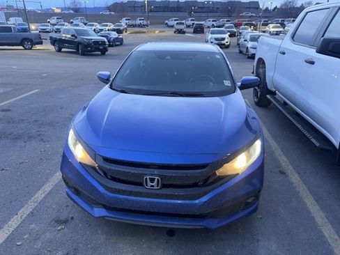 Used 2020 Honda Civic Sport image 2