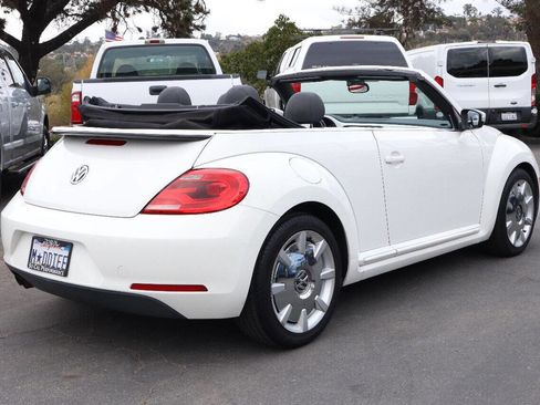 Used 2013 Volkswagen Beetle 2.5 image 21