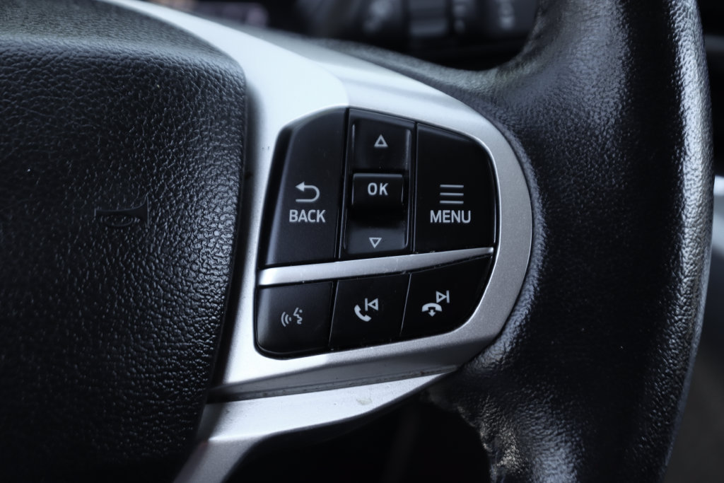 Used 2023 Ford Explorer XLT w/ Equipment Group 202A RWD image 24