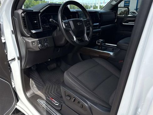 Used 2023 Chevrolet Silverado 1500 LT Trail Boss w/ Protection Package image 10