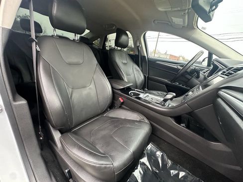 Used 2013 Ford Fusion Titanium image 12