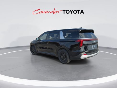Used 2026 Kia Carnival FWD image 6