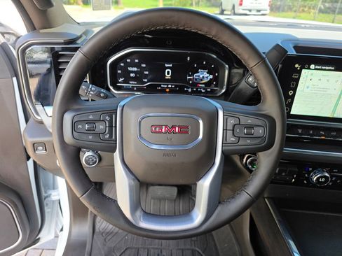 Used 2025 GMC Sierra 2500 SLT w/ SLT Convenience Package AWD/4WD image 29