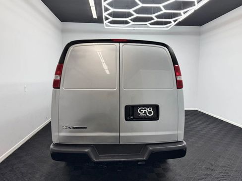 Used 2023 Chevrolet Express 2500 w/ Driver Convenience Package image 6