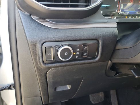 Used 2023 Ford Explorer Limited image 17