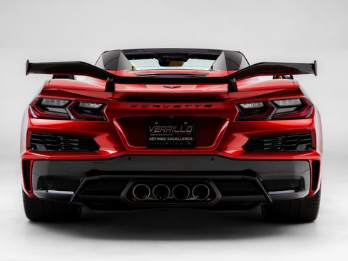 Used 2024 Chevrolet Corvette Z06 w/ Z07 Performance Package RWD image 5