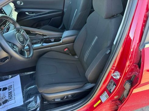 Used 2021 Hyundai Elantra SEL w/ Convenience + Premium Package FWD image 33
