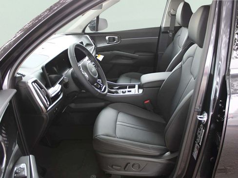Used 2025 Kia Sorento EX w/ Panoramic Sunroof Package FWD image 33