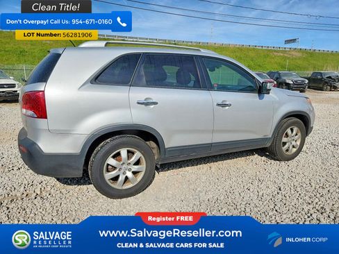 Used 2012 Kia Sorento LX w/ Convenience Pkg AWD/4WD image 4