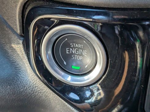 Used 2024 Chevrolet Silverado 1500 LT Trail Boss w/ Convenience Package II image 18