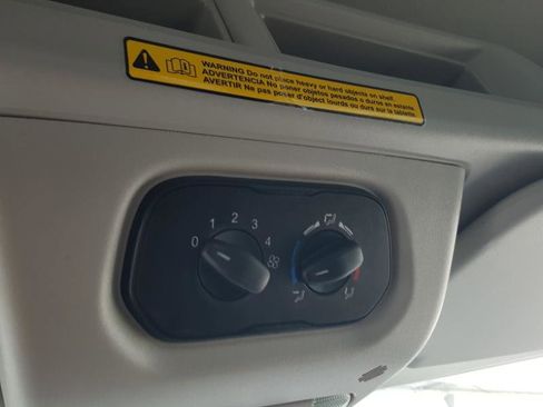 Used 2017 Ford Transit 150 XLT image 22