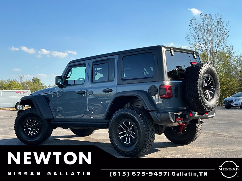Used 2024 Jeep Wrangler Unlimited Rubicon AWD/4WD image 25