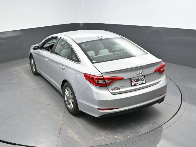 Used 2015 Hyundai Sonata SE FWD image 23