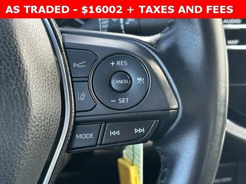 Used 2020 Toyota Camry SE image 22