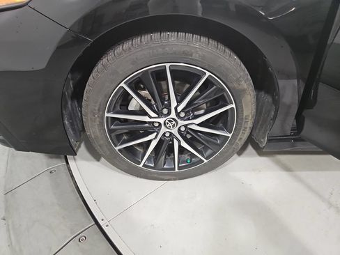 Used 2022 Toyota Camry SE FWD image 26