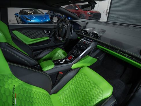 Used 2018 Lamborghini Huracan LP 580-2 RWD image 26