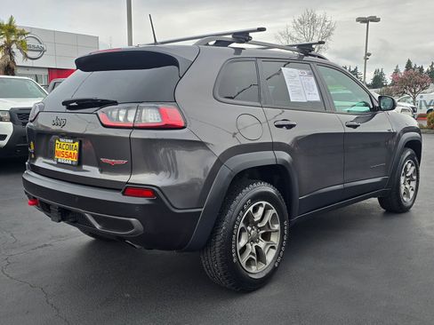 Used 2021 Jeep Cherokee Trailhawk w/ Sun, Sound & Nav Group AWD/4WD image 5
