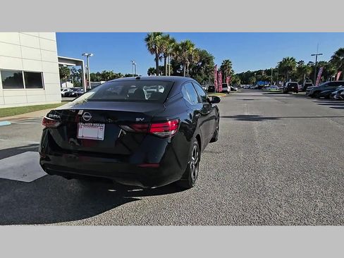 Used 2024 Nissan Sentra SV FWD image 32