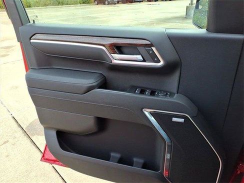 New 2026 GMC Sierra 1500 Elevation image 16