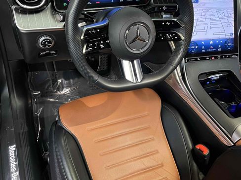 Used 2024 Mercedes-Benz C 300 Sedan image 31