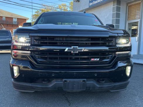 Used 2017 Chevrolet Silverado 1500 LTZ Z71 w/ LTZ Plus Package AWD/4WD image 8