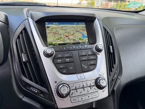 Used 2017 Chevrolet Equinox LT image 15