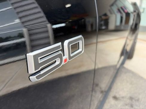 Used 2025 Ford Mustang GT Premium RWD image 7