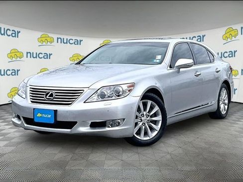 Used 2011 Lexus LS 460 AWD w/ Luxury Value Edition image 12