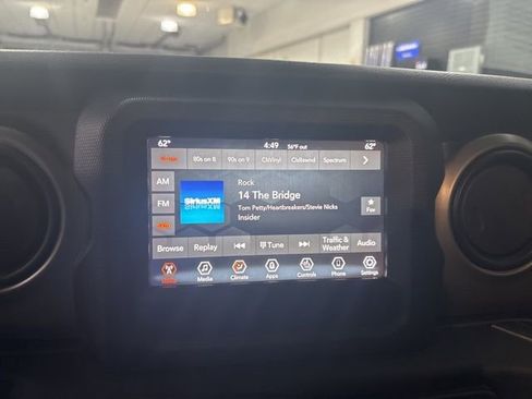 Used 2020 Jeep Wrangler Unlimited Willys image 23