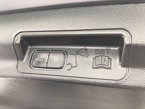 Used 2023 Ford Explorer XLT w/ Equipment Group 202A AWD/4WD image 26