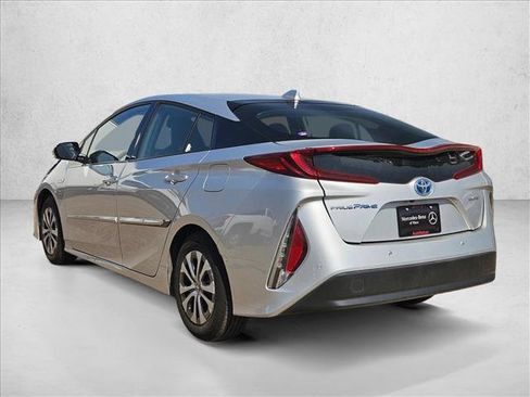 Used 2020 Toyota Prius Prime Limited FWD image 4
