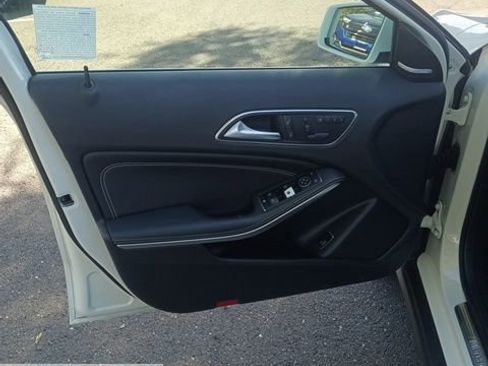 Used 2016 Mercedes-Benz GLA 250 4MATIC image 42