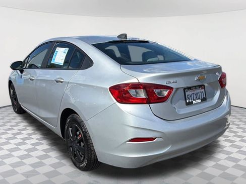 Used 2019 Chevrolet Cruze LS w/ LS Fleet Convenience Package FWD image 7