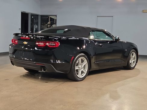 Used 2020 Chevrolet Camaro LT RWD image 7