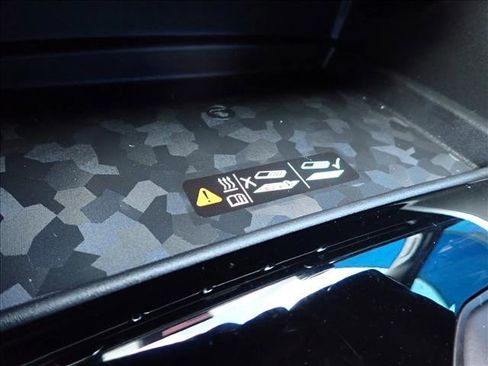 New 2025 Chevrolet Colorado LT w/ LT Convenience Package image 18